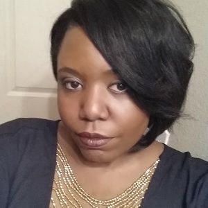 Meet your Posher, Keisha